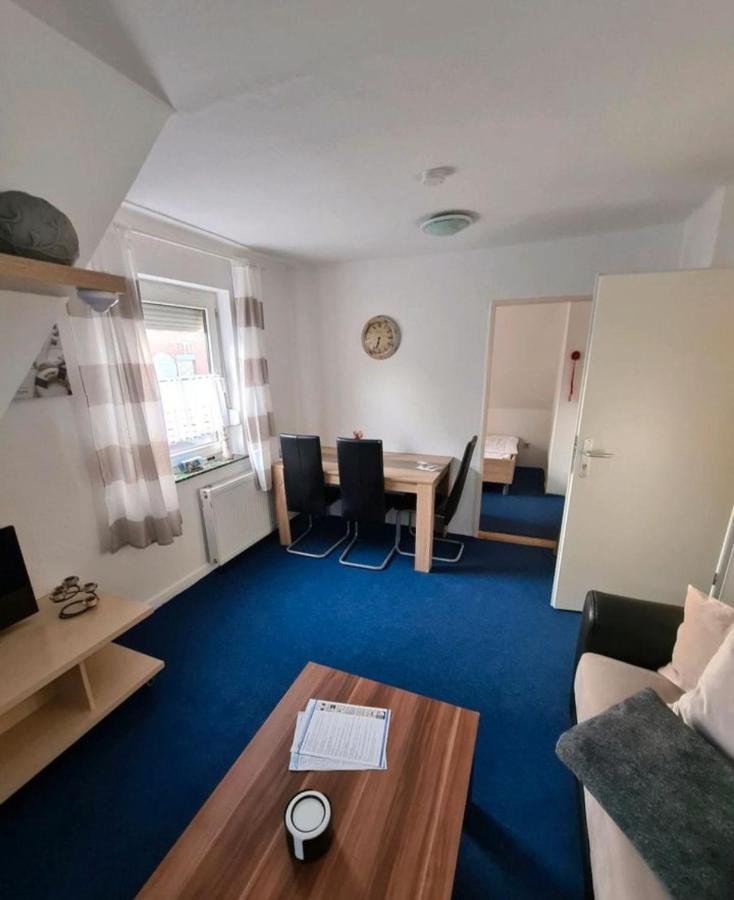 Monteurs-Ferienwohnung Emden Esterno foto
