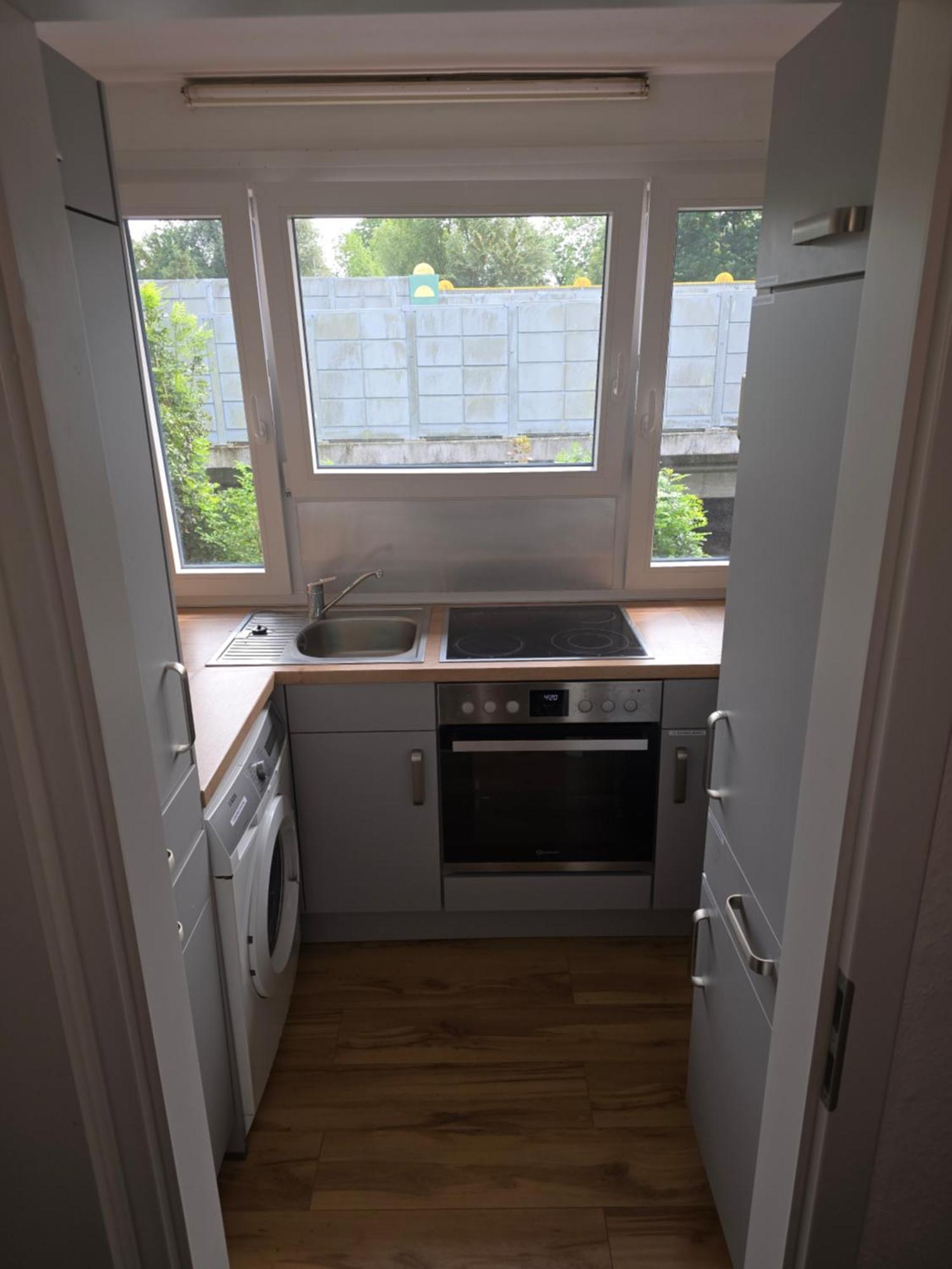 Monteurs-Ferienwohnung Emden Esterno foto